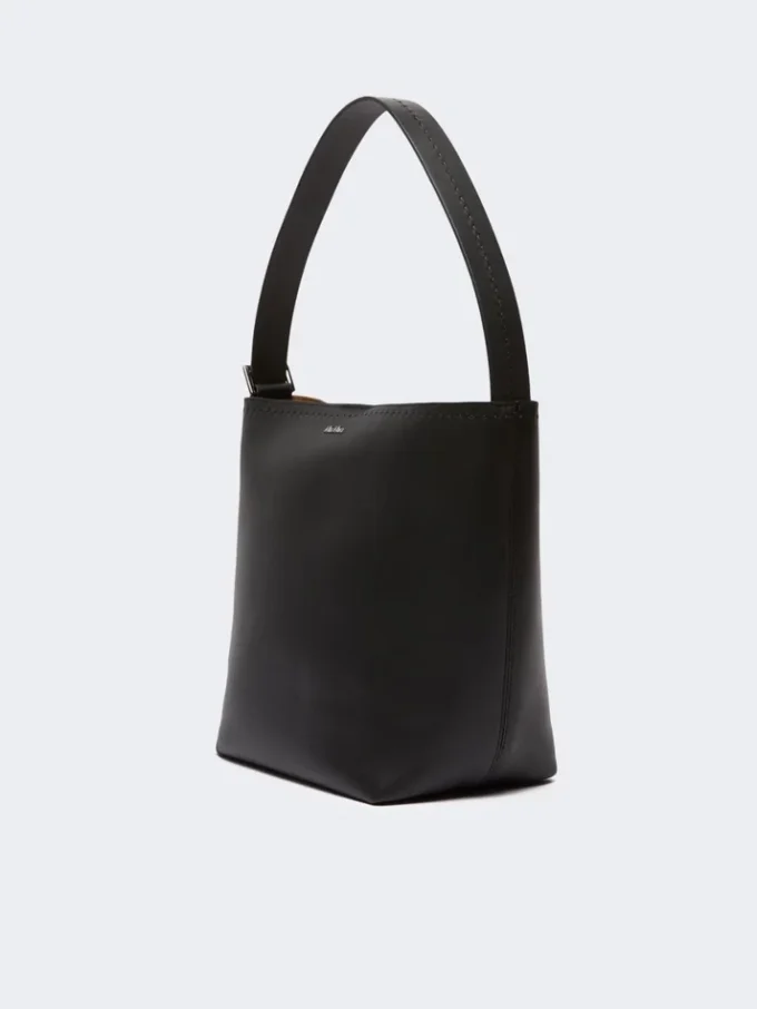 Archetipo liten skinnveske, svart Archetipo liten skinnveske, svart