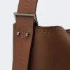 – Archetipo medium skinnveske, brun – Archetipo medium skinnveske, brun