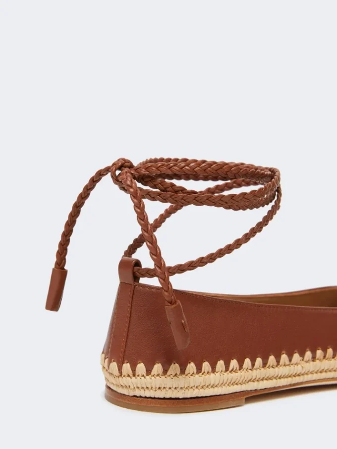 Ballerinasko i nappa og raffia, tobakk