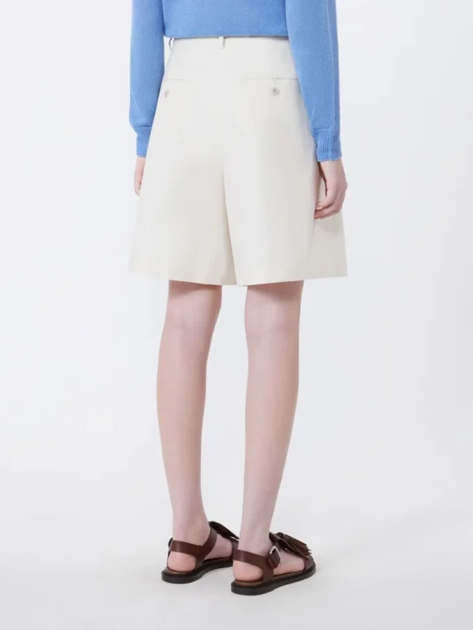 Bermudashorts i bomulls- og lin-canvas, ecru