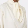 Bluse i silkecharmeuse, elfenben Bluse i silkecharmeuse, elfenben