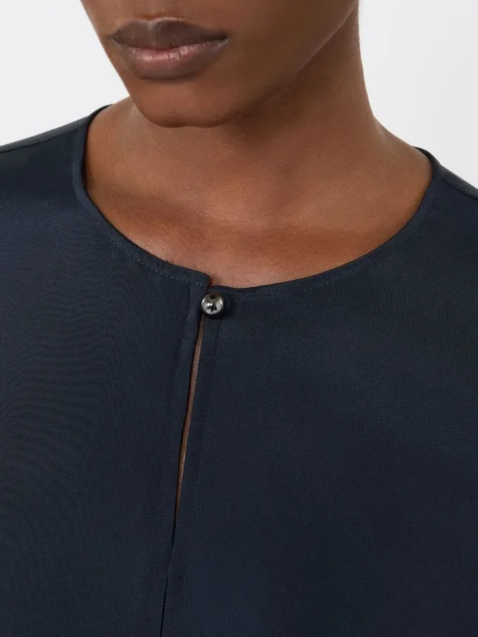 Bluse i silkecrepe de chine, ultramarin Bluse i silkecrepe de chine, ultramarin