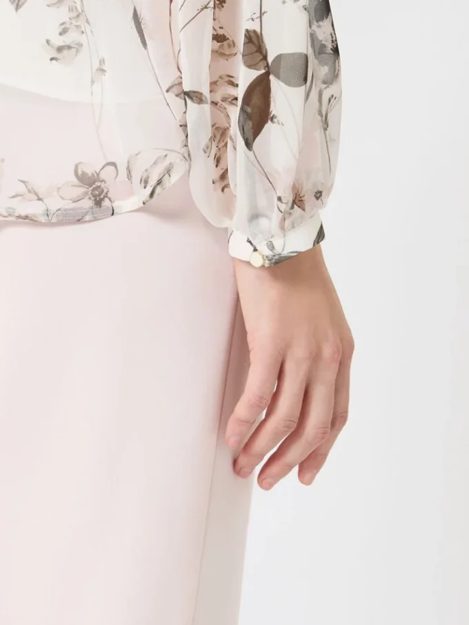 Bluse i trykt chiffon, hvit Bluse i trykt chiffon, hvit