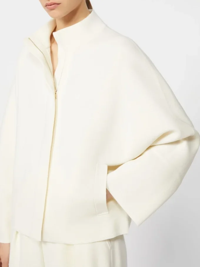 Boksformet cardigan i ull, silke Boksformet cardigan i ull, silke