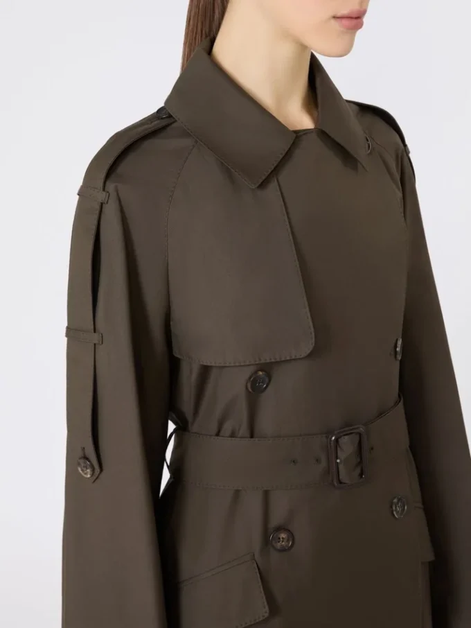 Bred, vannavvisende trenchcoat i twill, grønn Bred, vannavvisende trenchcoat i twill, grønn