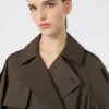 Bred, vannavvisende trenchcoat i twill, grønn Bred, vannavvisende trenchcoat i twill, grønn