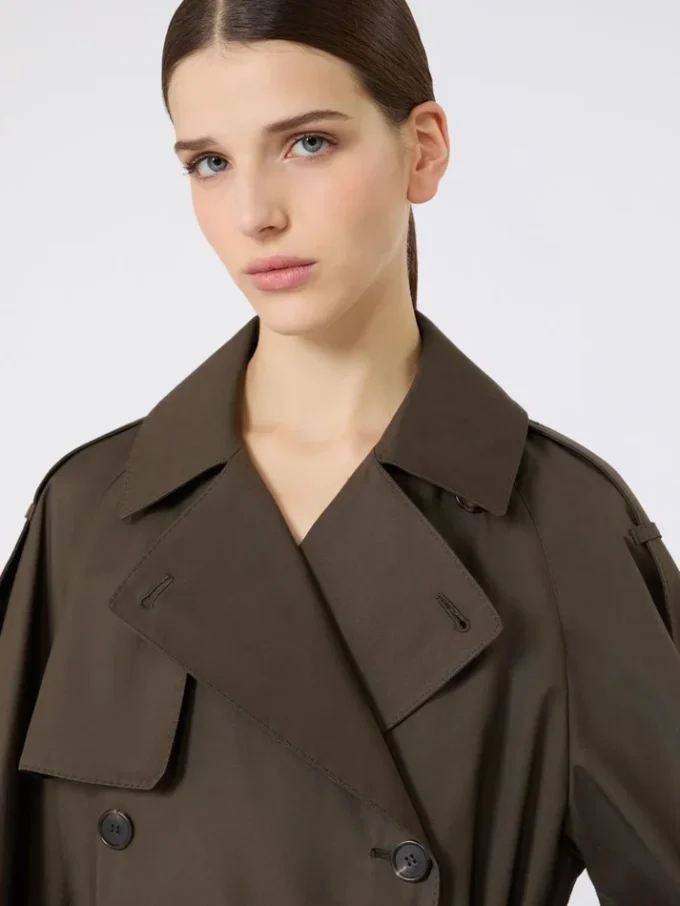 Bred, vannavvisende trenchcoat i twill, grønn Bred, vannavvisende trenchcoat i twill, grønn