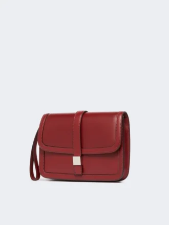 Clutch i glatt skinn, bordeaux