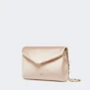 Clutch i viskose og silkesatin, pudder Clutch i viskose og silkesatin, pudder