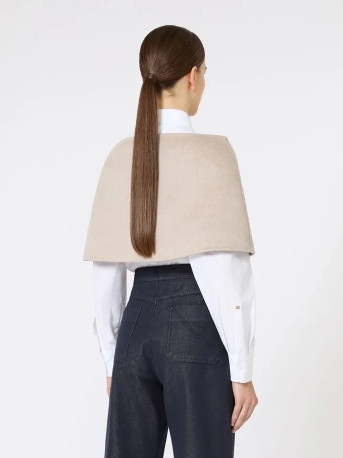 Infinity-skjerf i kashmir, beige Infinity-skjerf i kashmir, beige