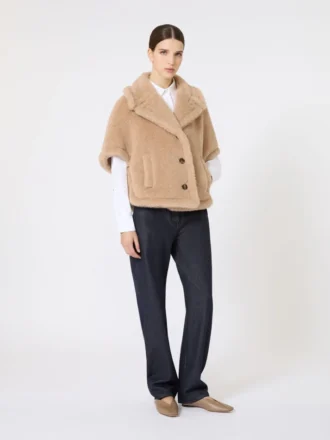 Kappe i teddy-stoff av alpakka og kashmir med boksformet passform, beige