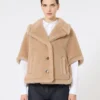 Kappe i teddy-stoff av alpakka og kashmir med boksformet passform, beige