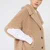 Kappe i teddy-stoff av alpakka og kashmir med boksformet passform, beige