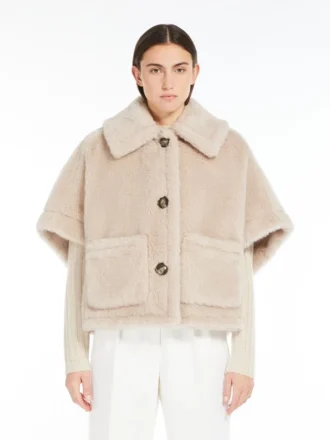 Kappe i teddy-stoff av alpakka og ull, beige