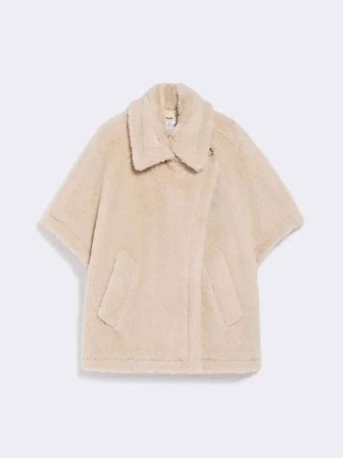 Kappe i teddy-stoff av alpakka og ull, beige