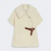 Kappe i teddy-stoff av alpakka og ull, optisk hvit Kappe i teddy-stoff av alpakka og ull, optisk hvit