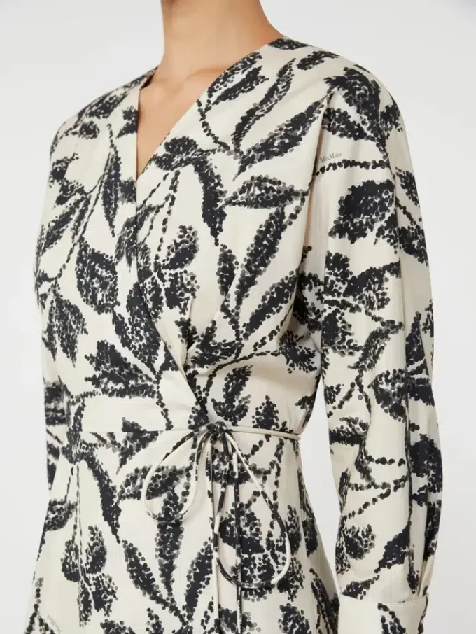 Kjole i trykt poplin, beige Kjole i trykt poplin, beige