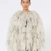 Kort overfrakk med blomsterblader i trykt organza, perlegrå Kort overfrakk med blomsterblader i trykt organza, perlegrå