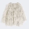 Kort overfrakk med blomsterblader i trykt organza, perlegrå Kort overfrakk med blomsterblader i trykt organza, perlegrå