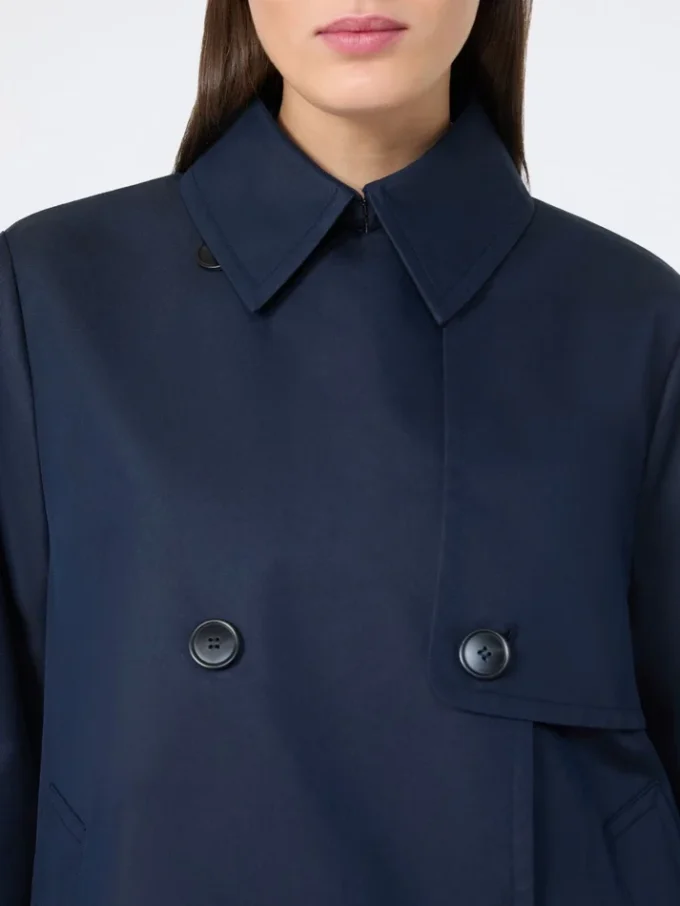 Kort, vannavvisende trenchcoat i gabardin, marineblå