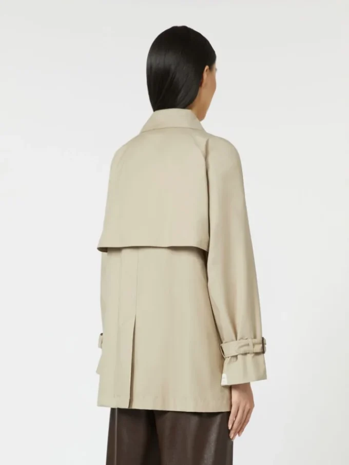 Kort, vannavvisende trenchcoat i twill, sand Kort, vannavvisende trenchcoat i twill, sand