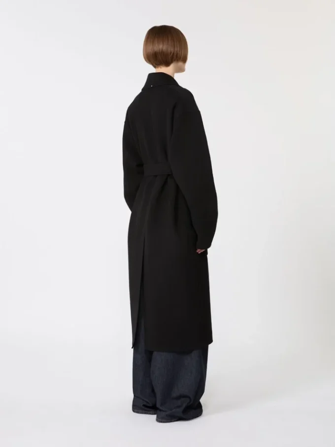 Kåpe i Pure Wool, svart