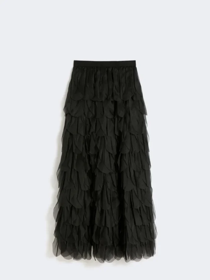 Langt skjørt med blomsterblader i silkeorganza, svart Langt skjørt med blomsterblader i silkeorganza, svart