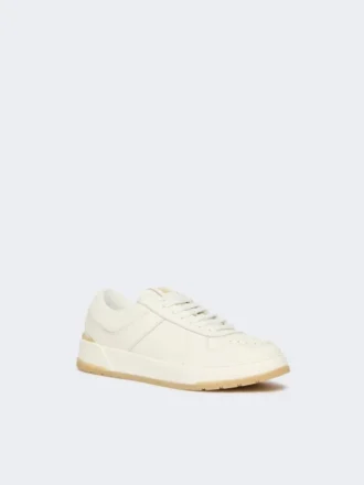 Lavskosneakers i tumlet skinn, hvite