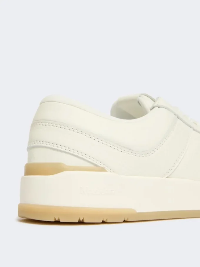 Lavskosneakers i tumlet skinn, hvite