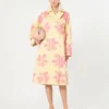 Midi-trenchcoat i mønstret, vannavvisende gabardin, gul Midi-trenchcoat i mønstret, vannavvisende gabardin, gul