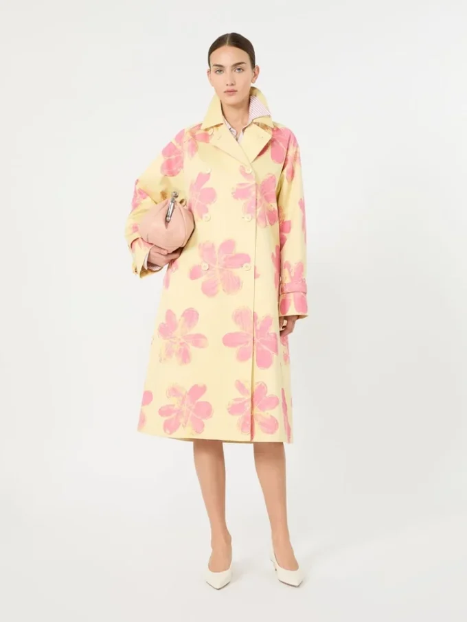 Midi-trenchcoat i mønstret, vannavvisende gabardin, gul Midi-trenchcoat i mønstret, vannavvisende gabardin, gul