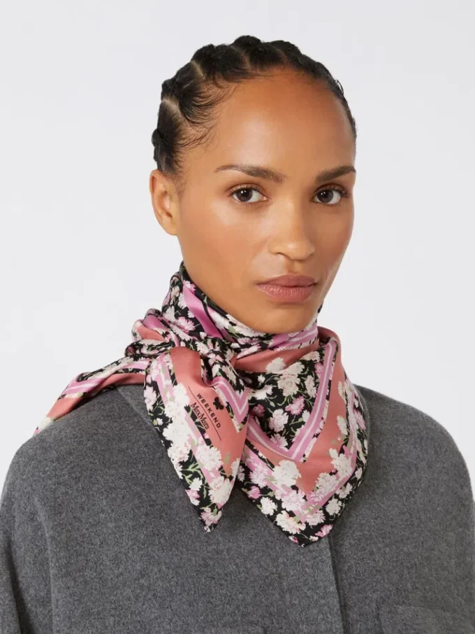 Mønstret foulard i silkewill, rosa