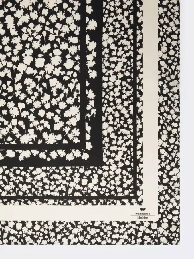 Mønstret foulard i silkewill, svart Mønstret foulard i silkewill, svart