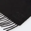 Monogrambrodert kamelbrun stola, svart