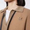 Monogrambrosje med krystaller, optisk hvit Monogrambrosje med krystaller, optisk hvit