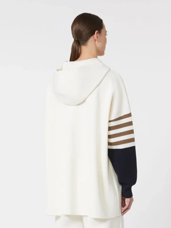 Oversized genser i ullstrikk, elfenben Oversized genser i ullstrikk, elfenben