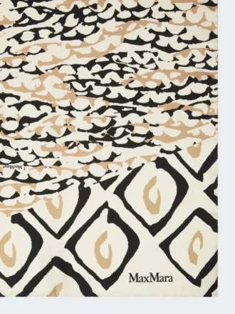 Oversized skjerf i trykt silke, beige