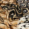 Oversized skjerf i trykt silke, beige