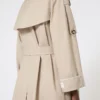 Oversized vannavvisende trenchcoat i twill, sand