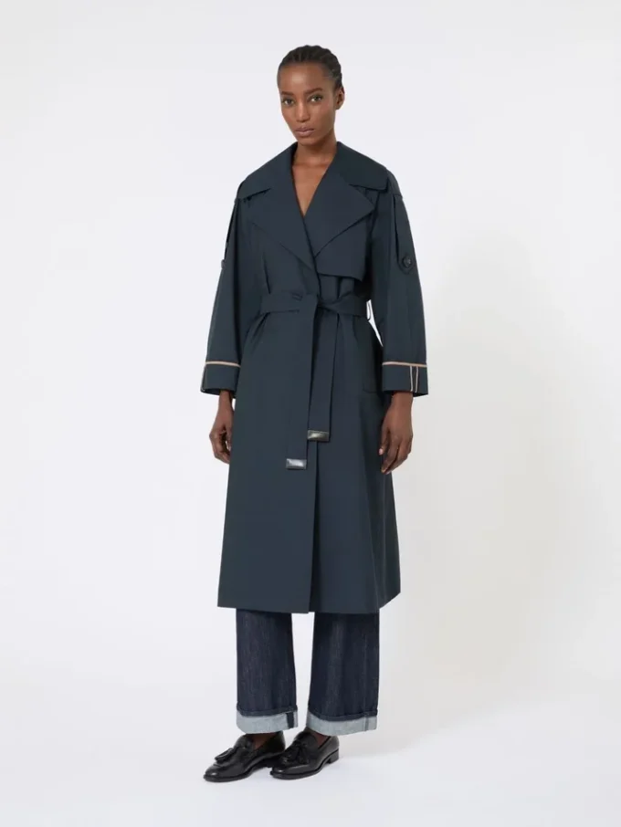 Oversized vannavvisende trenchcoat i twill, ultramarin Oversized vannavvisende trenchcoat i twill, ultramarin