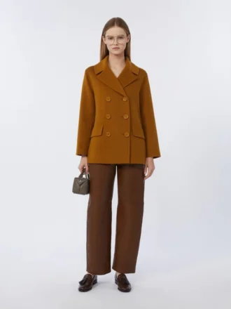 Peacoat i bredvevd ull, sennepsfarget