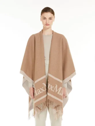 Poncho i jacquardull, kamel