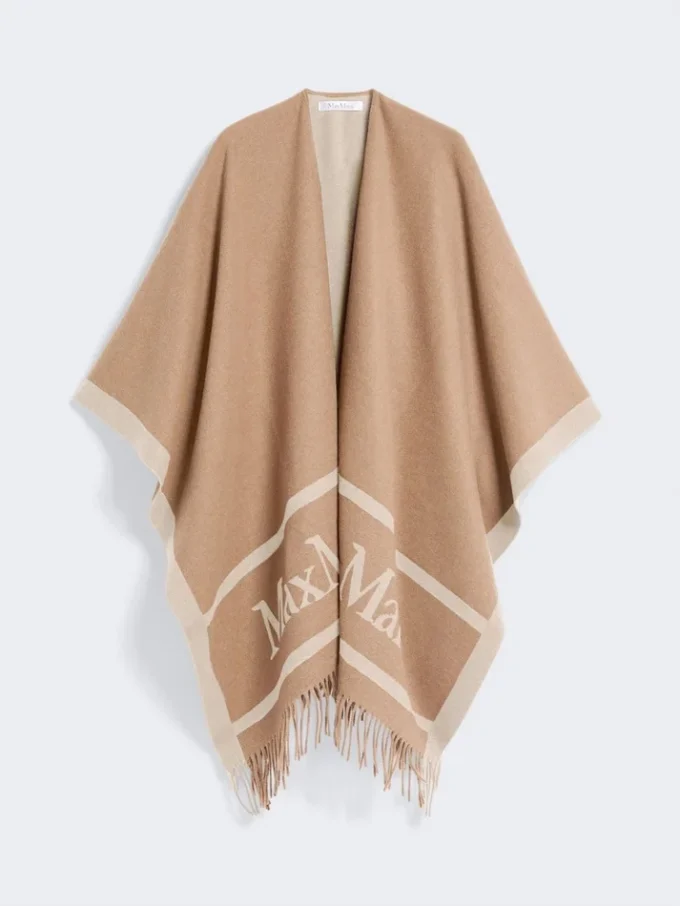 Poncho i jacquardull, kamel Poncho i jacquardull, kamel