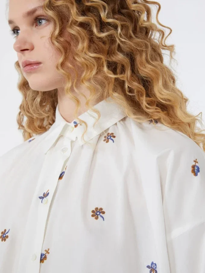 Poplin-skjorte med broderi, hvit