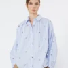 Poplin-skjorte med broderi, lyseblå