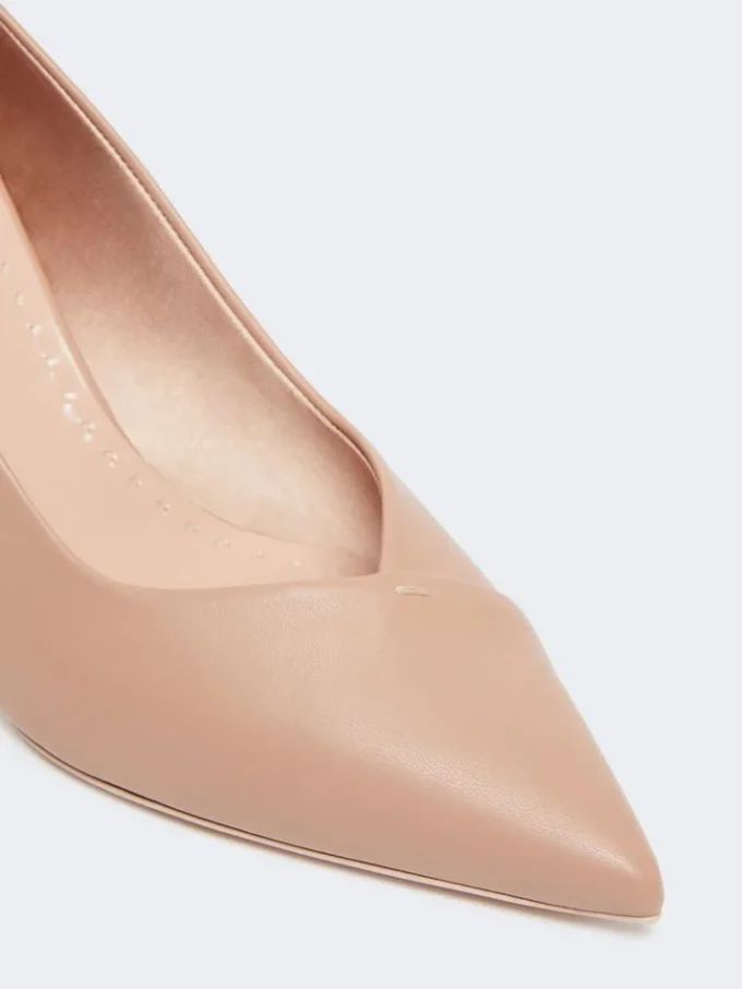 Pumps i nappaskinn, pudder Pumps i nappaskinn, pudder