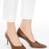 Pumps i nappaskinn, tobakk