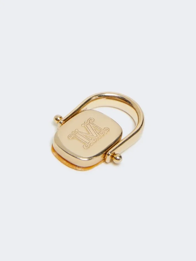 Ring i metall og harpiks, oransje Ring i metall og harpiks, oransje
