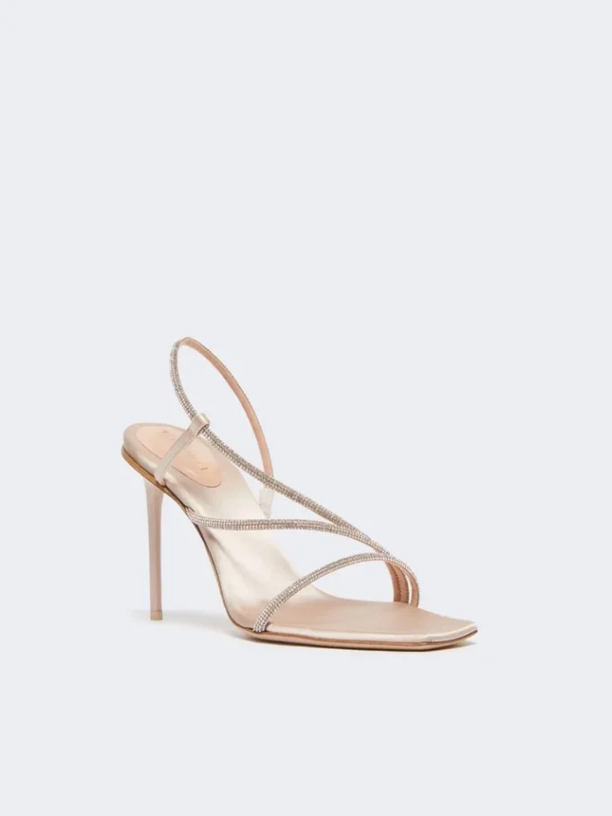 Sandaler i sateng og krystall, farge: nude Sandaler i sateng og krystall, farge: nude