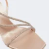 Sandaler i sateng og krystall, farge: nude Sandaler i sateng og krystall, farge: nude